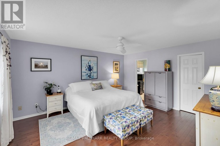 29606718/38-briermoor-crescent/hunt-club-parkgreenboro/ottawa/ontario/K1T3G4_28