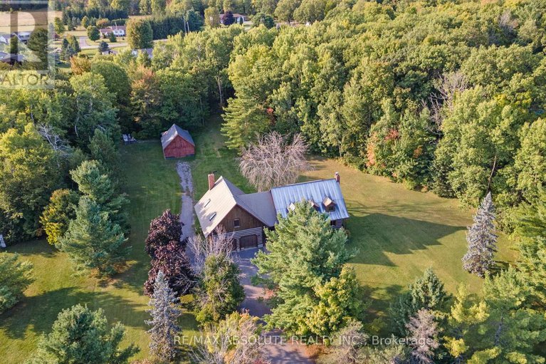 29134543/188-burns-drive/mcnabbraeside-twps/mcnabbraeside/ontario/K0A1G0_3