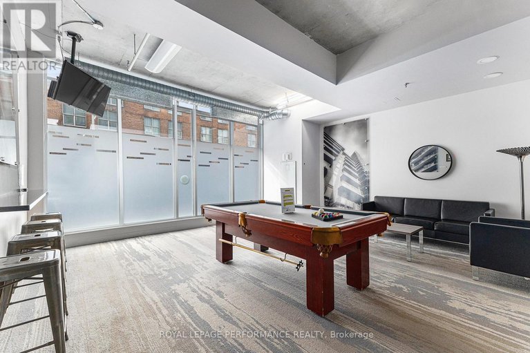 28302744/180-york-street/lower-townbyward-market/ottawa/ontario/K1N1J6_14