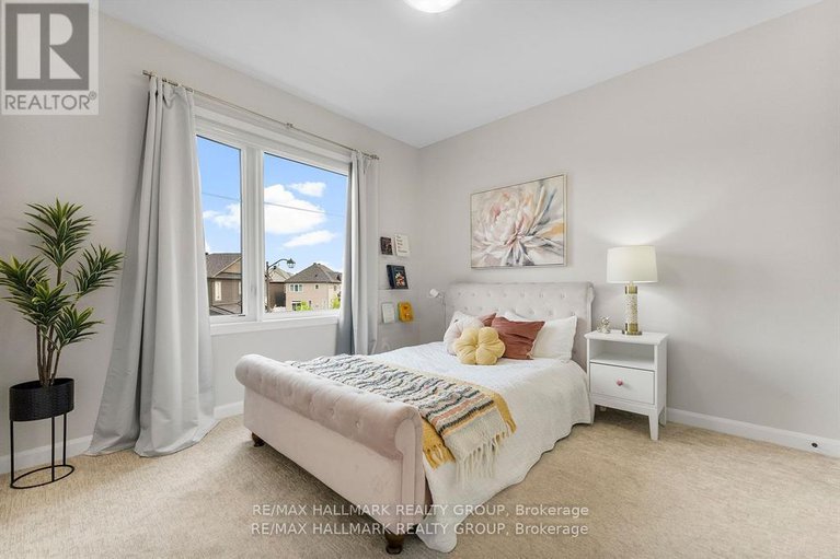 28543681/350-cloyne-crescent/half-moon-bay/ottawa/ontario/K2J6W4_38
