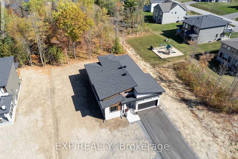 29182003/111-frank-fisher-crescent/mississippi-mills-ramsay-twp/mississippi-mills/ontario/K0A1A0_5