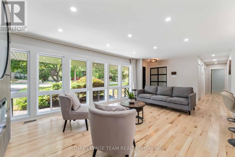 29148358/15-leacock-drive/beaverbrook/ottawa/ontario/K2K1R6_6