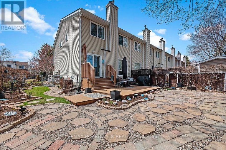 29685316/1111-des-forets-avenue/convent-glen-north/ottawa/ontario/K1C5K7_37