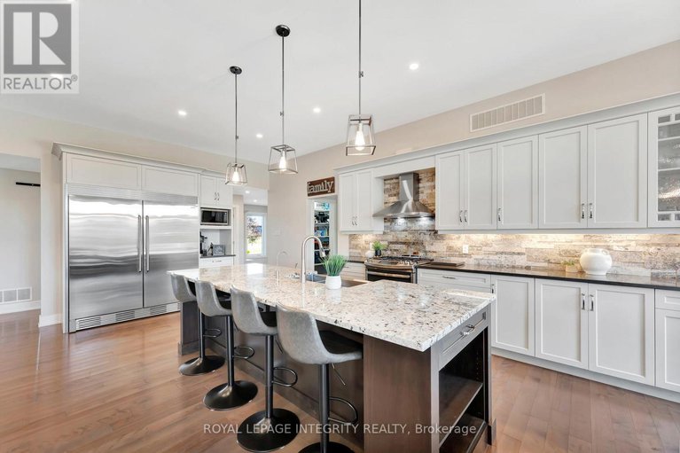 29375864/2198-maple-forest-drive/north-gower/ottawa/ontario/K0A2T0_5