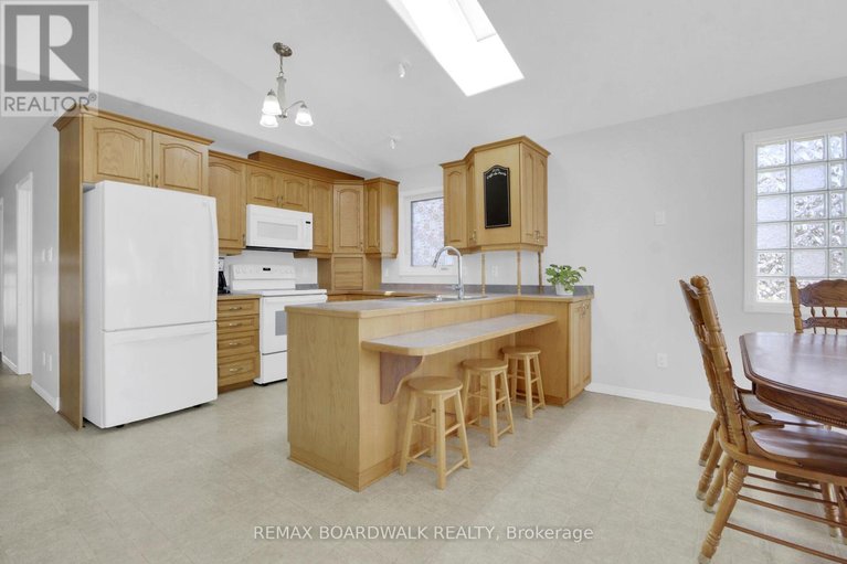 29638763/6658-benoit-street/chateauneuf/ottawa/ontario/K1C1J6_10