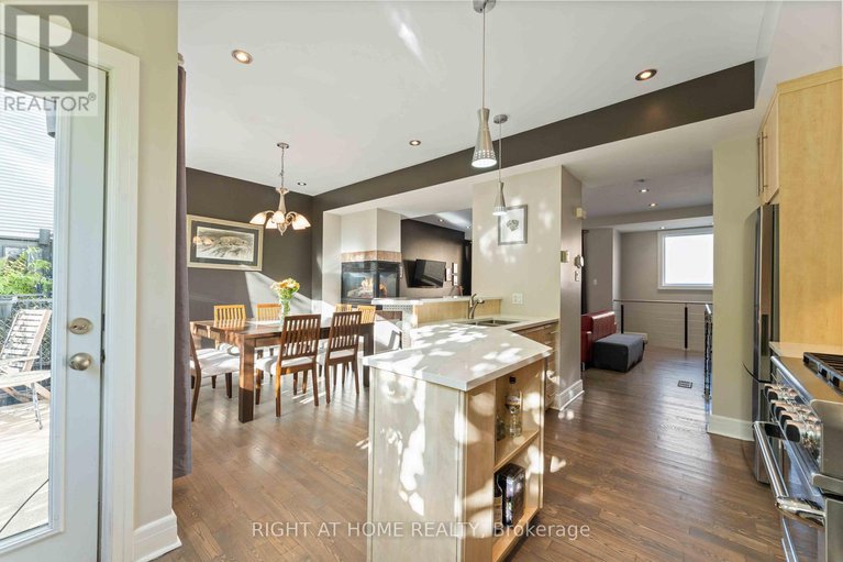 29397114/110-little-london-private/lower-town/ottawa/ontario/K1N0A5_9