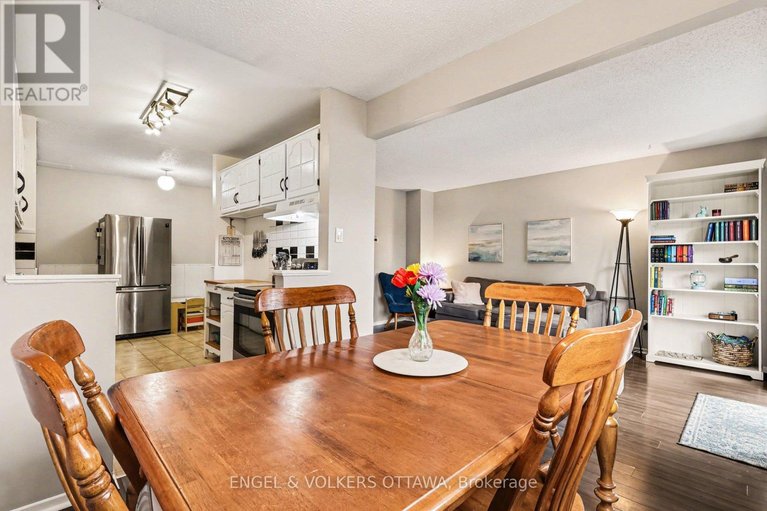 29620047/2148-orient-park-drive/blackburn-hamlet-south/ottawa/ontario/K1B4V9_9