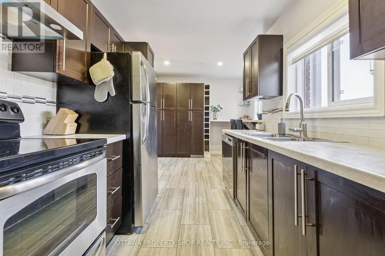 28617520/1575-thurlow-street/fallingbrookridgemount/ottawa/ontario/K4A2K6_12