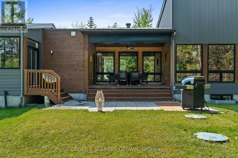28261133/108-edith-margaret-place/huntley-ward-north-east/ottawa/ontario/K2W1A8_43