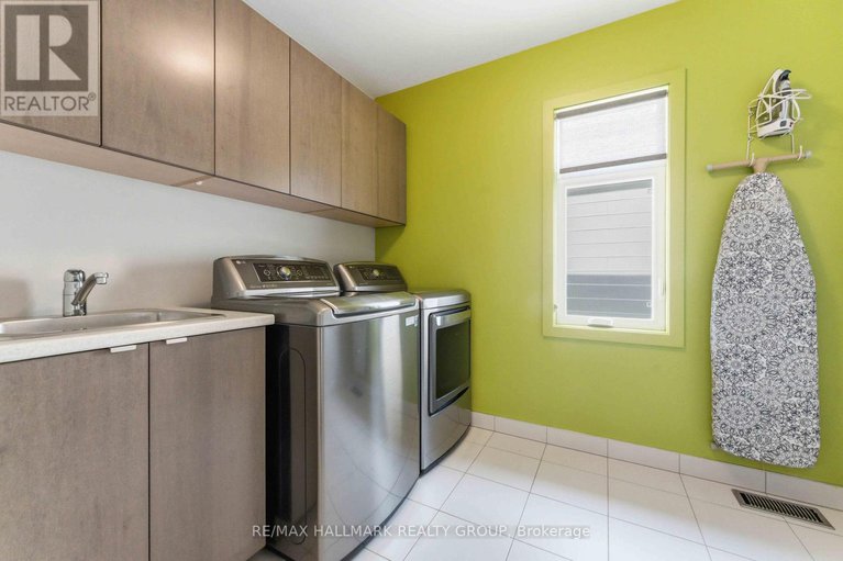 29428566/254-sunnyridge-crescent/emerald-meadowstrailwest/ottawa/ontario/K2M0H3_17