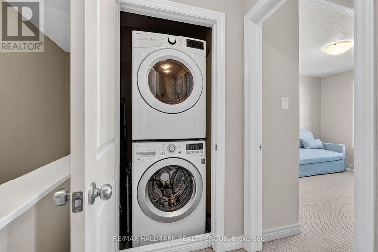 29080802/22-235-infusion-private/strandherd/ottawa/ontario/K2J5X2_29