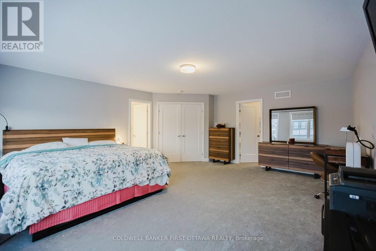 29363800/896-sendero-way/remainder-of-stittsville-area/ottawa/ontario/K2S2W8_29