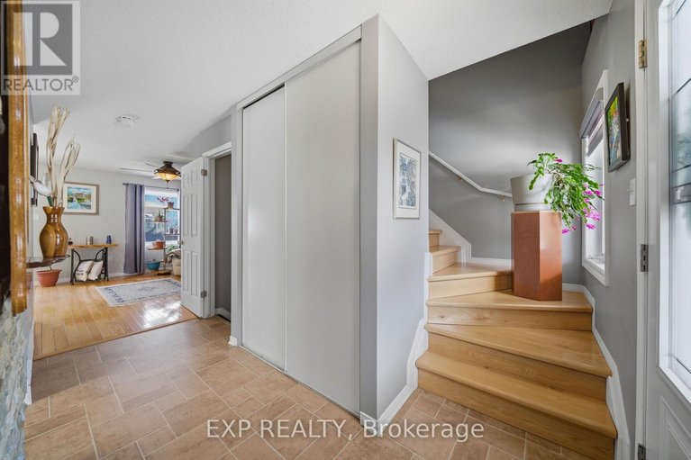 29466998/296-bonavista-street/town-of-rockland/clarence-rockland/ontario/K4K1N8_8