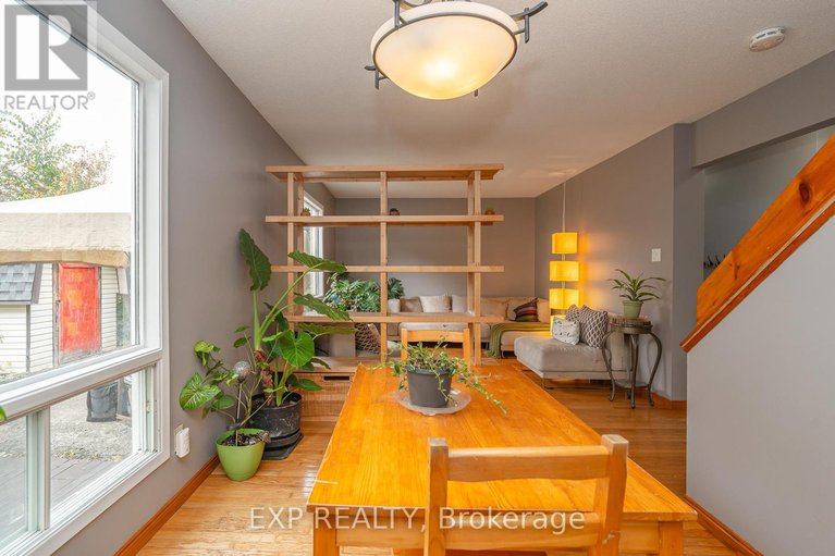 28989665/22-rickey-place/glencairnhazeldean/ottawa/ontario/K2L2E3_18
