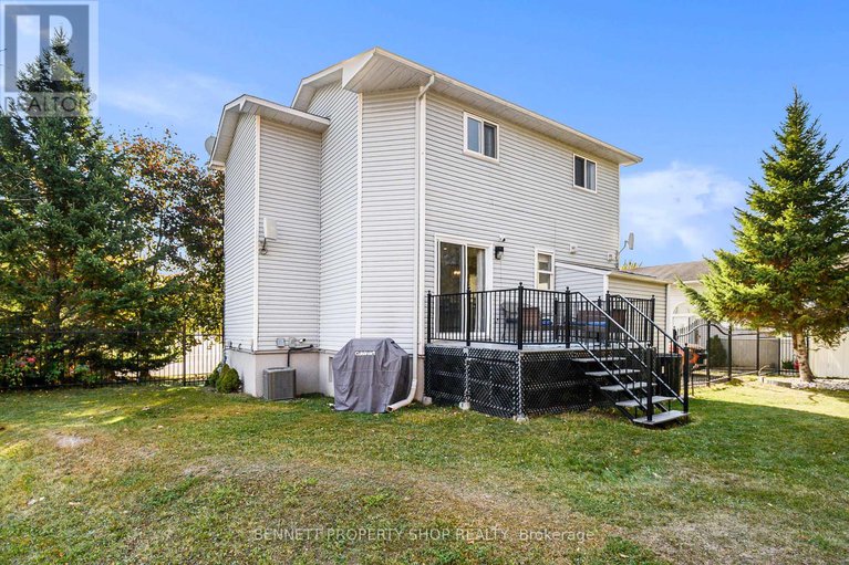 28963479/436-yves-street/town-of-rockland/clarence-rockland/ontario/K4K1E9_24