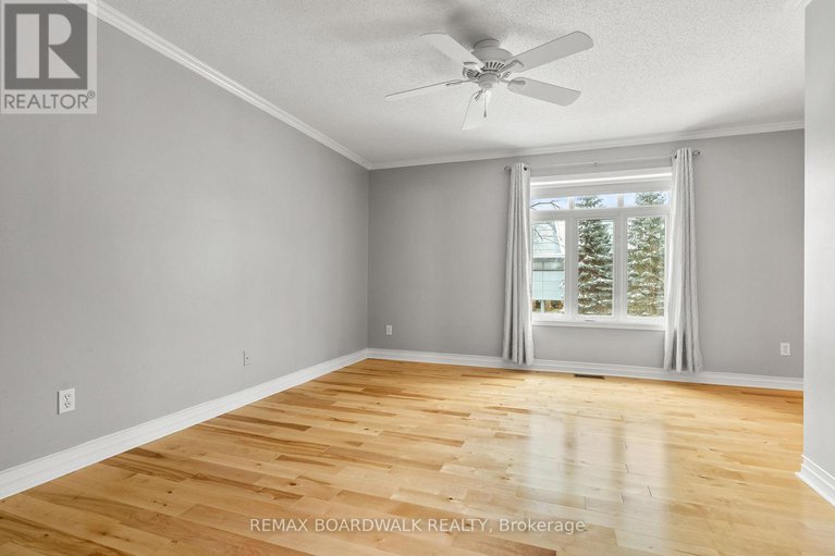 29251894/42-college-circle/castle-heights/ottawa/ontario/K1K4R8_22