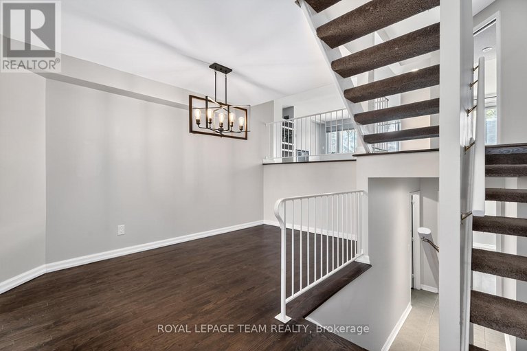 29376578/10-290-cathcart-street/lower-town/ottawa/ontario/K1N5C4_10