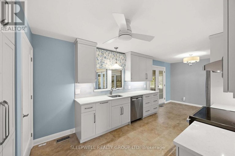 29639414/25-basswood-avenue/stittsville-south/ottawa/ontario/K2S1M8_14