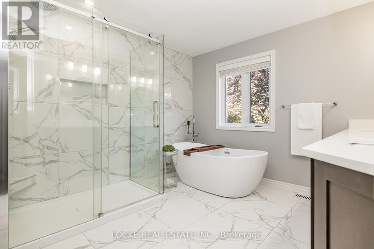 28873478/1668-sansonnet-street/mer-bleuebradley-estatesanderson-park/ottawa/ontario/K1C5Y6_24