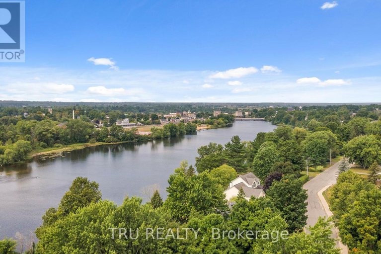 29129070/590-robert-hill-street/almonte/mississippi-mills/ontario/K0A1A0_8