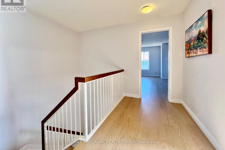 28929398/4-valemont-st-street/barrhaven-east/ottawa/ontario/K2G6W2_13