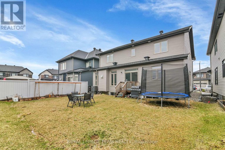 29097242/202-zinnia-way/riverside-southgloucester-glen/ottawa/ontario/K4M0L4_31