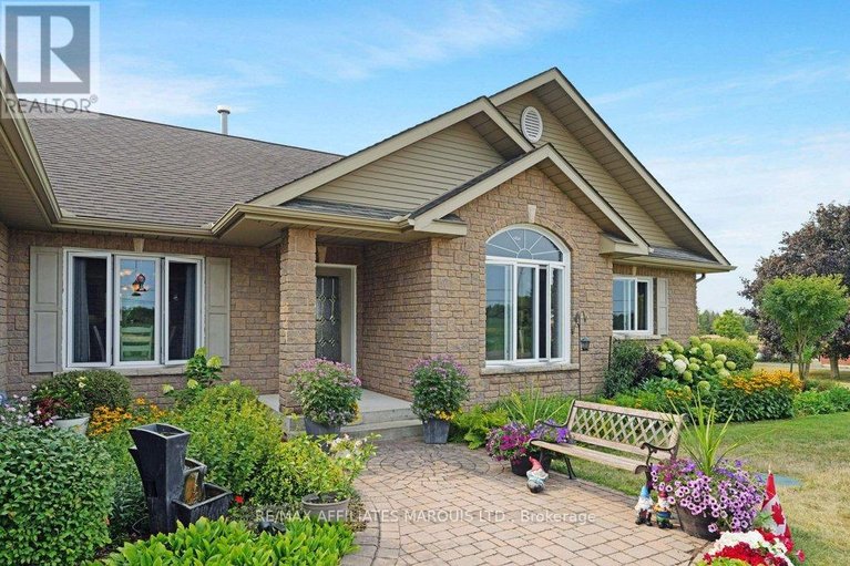 29553802/18456-tyotown-road/south-glengarry-charlottenburgh-twp/south-glengarry/ontario/K6H7S5_3