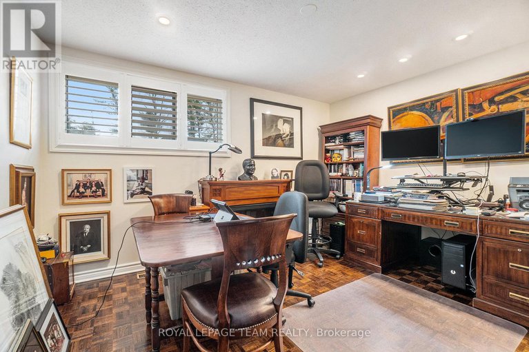 28127360/14-riverbrook-road/arlington-woods/ottawa/ontario/K2H7W6_31