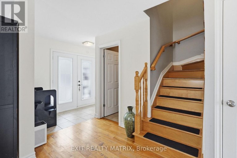 29688249/388-quartz-avenue/town-of-rockland/clarence-rockland/ontario/K4K0C7_5