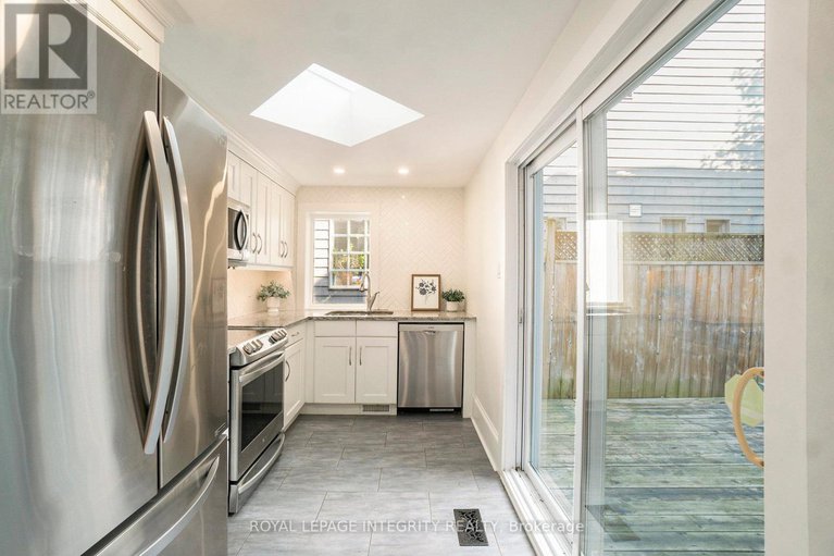 29230170/115-springhurst-avenue/ottawa-east/ottawa/ontario/K1S0E3_16