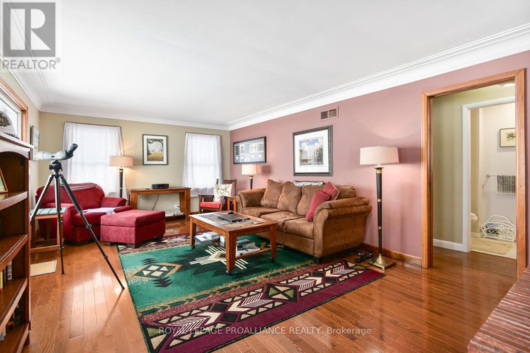 27946530/26-lakeview-drive/iroquois/south-dundas/ontario/K0E1K0_16