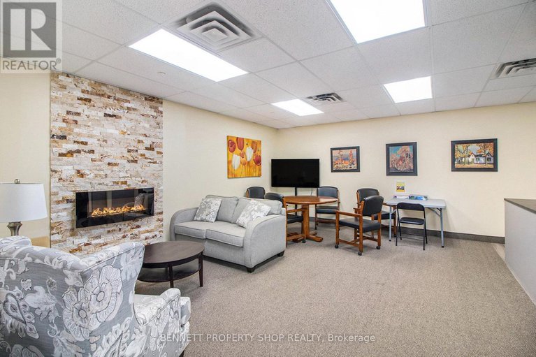 28488835/1201-2951-riverside-drive/mooneys-bayriverside-park/ottawa/ontario/K1V8W6_18