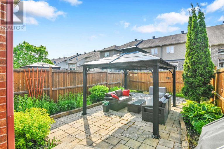 28433708/135-jersey-tea-circle/riverside-southgloucester-glen/ottawa/ontario/K1V2L3_32