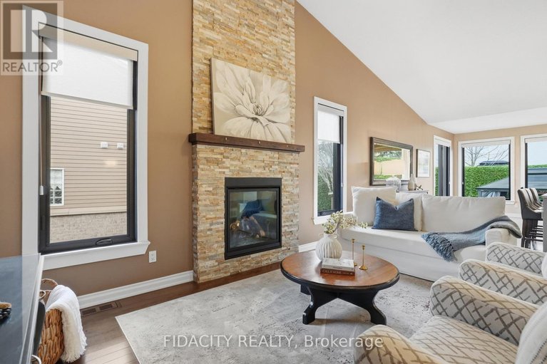 29673892/31-sable-run-drive/stittsville-central/ottawa/ontario/K2S1W8_6