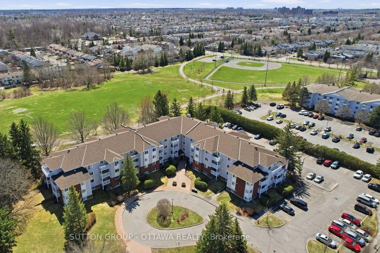 29632845/101-268-lorry-greenberg-drive/hunt-club-parkgreenboro/ottawa/ontario/K1T3K1_32