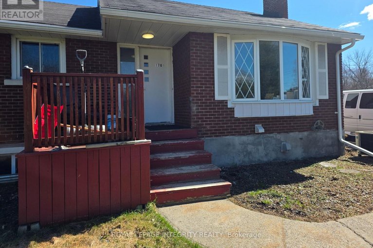 29659906/176-oakridge-boulevard/meadowlandscrestview/ottawa/ontario/K2G2V2_1