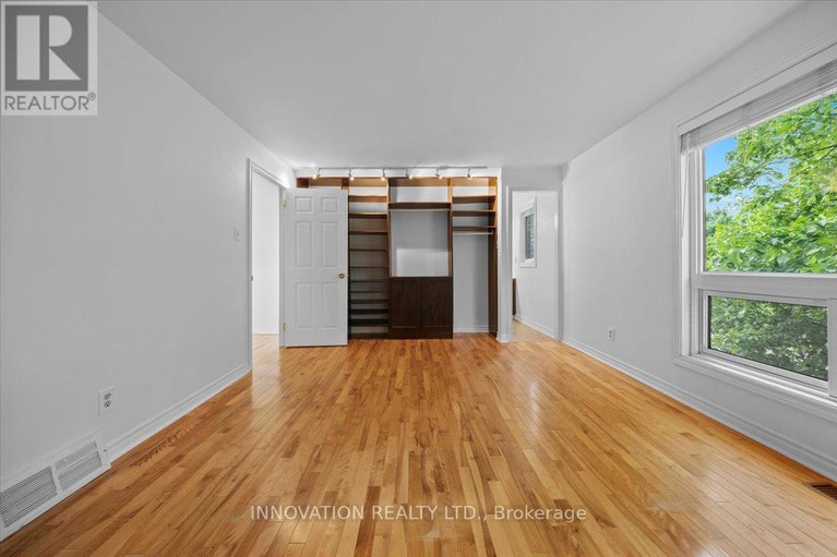 28436166/1553-marcoux-drive/bilberry-creekqueenswood-heights/ottawa/ontario/K1E2K5_28