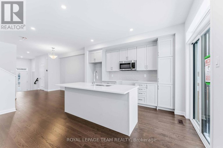 28486435/742-fairline-row/emerald-meadowstrailwest/ottawa/ontario/K2V0V7_13