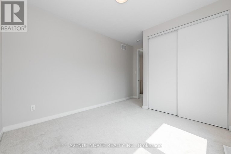 29670399/161-rugosa-street/half-moon-bay/ottawa/ontario/K2J6X4_17