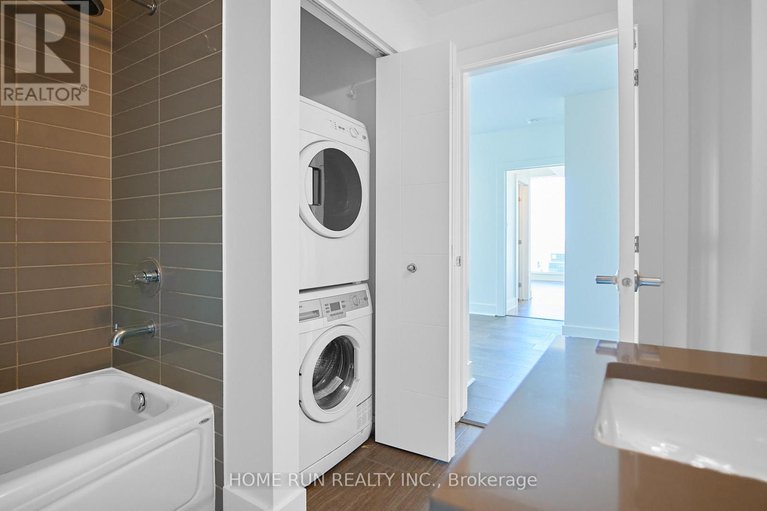 29046797/2703-40-nepean-street/ottawa-centre/ottawa/ontario/K2P0X5_23