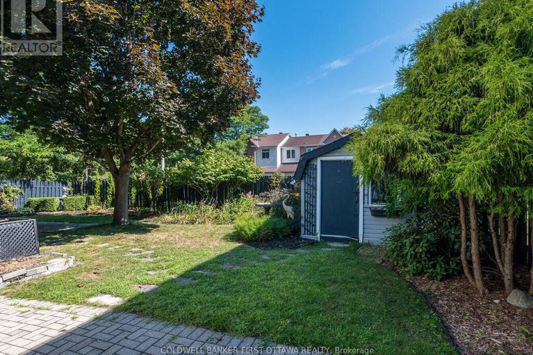 28819200/6101-arbourwood-drive/chapel-hill/ottawa/ontario/K1C7K7_39