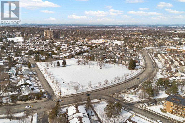 29437627/103c-2041-arrowsmith-drive/beacon-hill-south/ottawa/ontario/K1J7V7_33