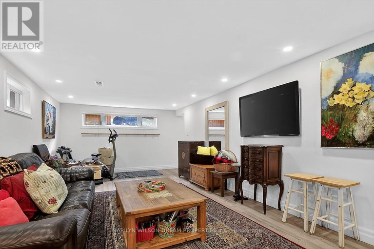 29599055/2105-bangor-street/elmvale-acresurbandale/ottawa/ontario/K1G2X6_35