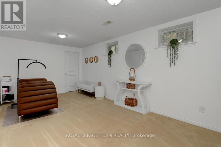 28289132/183-patriot-place/emerald-meadowstrailwest/ottawa/ontario/K2M0B9_32