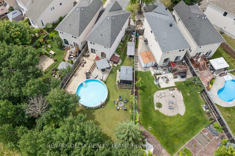 28585609/2070-melette-crescent/avalon-east/ottawa/ontario/K4A4X2_30