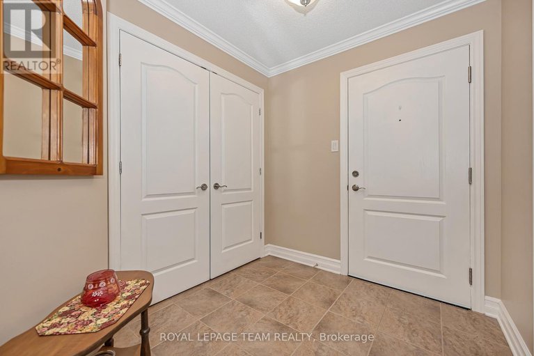 28708975/202-2-warner-street/village-of-russell/russell/ontario/K4R0B4_7