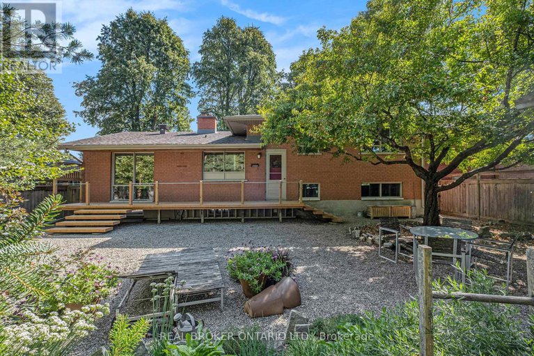 28867748/805-nicholson-avenue/mooneys-bayriverside-park/ottawa/ontario/K1V6N4_29