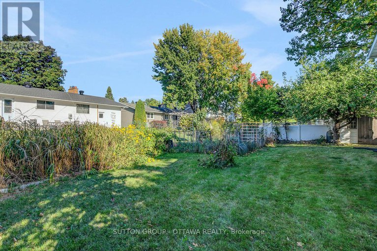 28874659/124-post-road/glencairnhazeldean/ottawa/ontario/K2L1L2_47