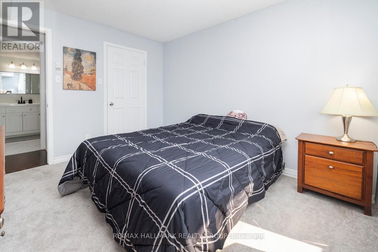 28773120/203-345-centrum-boulevard/bilberry-creekqueenswood-heights/ottawa/ontario/K1E3W9_16