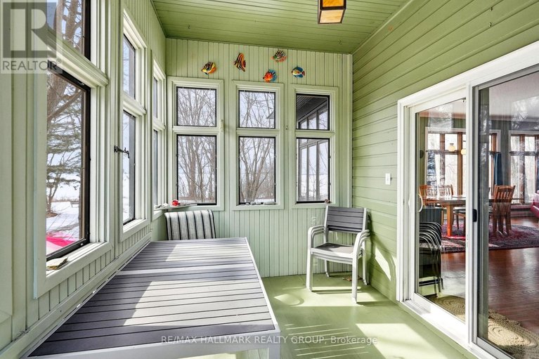 29571963/53-scrivens-street/britannia/ottawa/ontario/K2B8M6_32